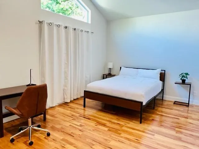 Guest house Cozy & Deluxe Apartment - Ez Access To Nyc Newark United States